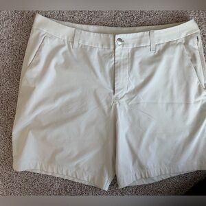 Lulu ABC Classic-Fit Short 7inch
